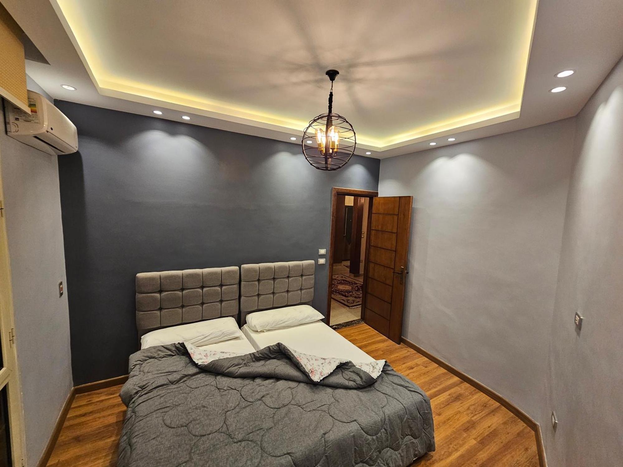 3rd Floor Luxury Apartment-families Only Alexandria