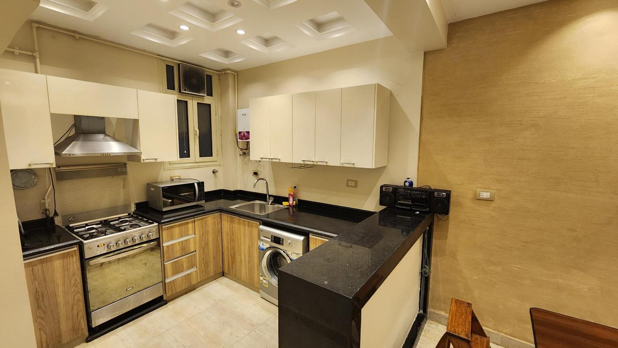 3rd Floor Luxury Apartment-families Only * Alexandria