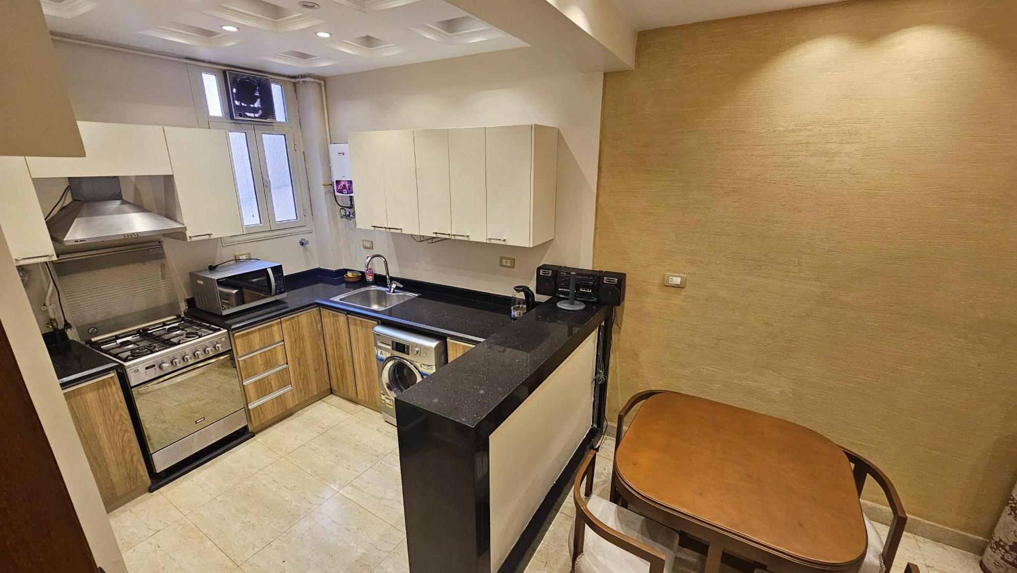 Apartment 3rd Floor Luxury Apartment-families Only *