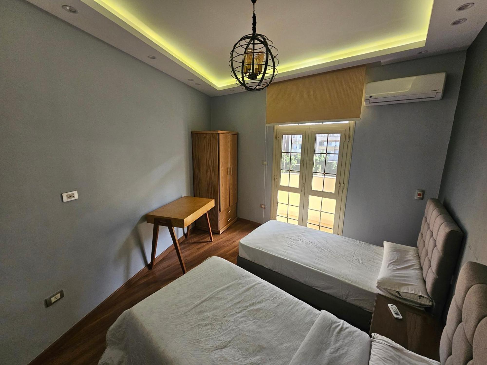 3rd Floor Luxury Apartment-families Only Apartment *